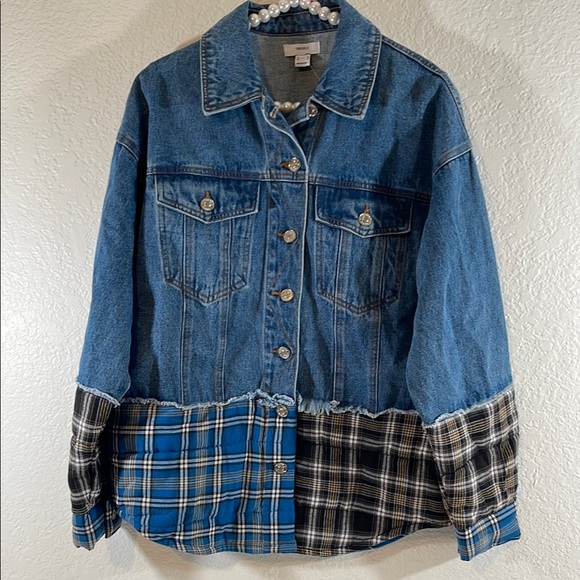 FOREVER 21 Denim Plaid Casual Jean Jacket Button Front & Chest Pockets Sz. S NEW - Picture 2 of 9
